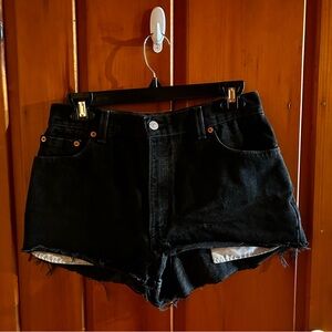Vintage Levi’s 550 booty shorts black 100% cotton made in USA